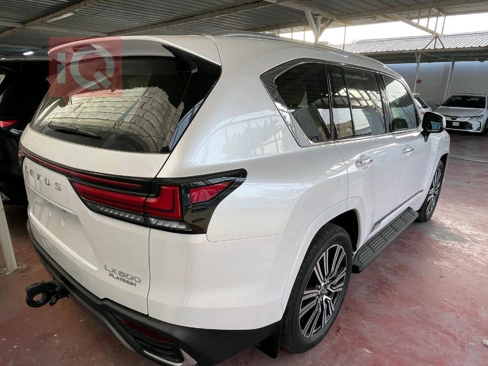 Lexus LX